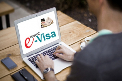 Việt Nam thực hiện thị thực điện tử - Bước tiến mới để thu hút du khách quốc tế