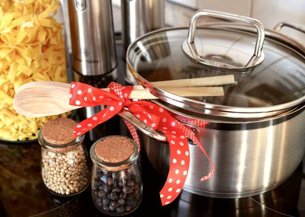 5 mẹo hay giúp đầu bếp bảo quản dụng cụ làm việc đúng cách và an toàn
