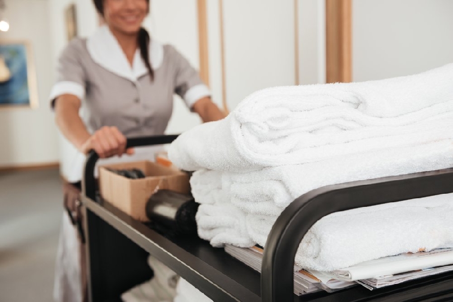 4 việc cần làm trước khi vào ca làm việc của housekeeping
