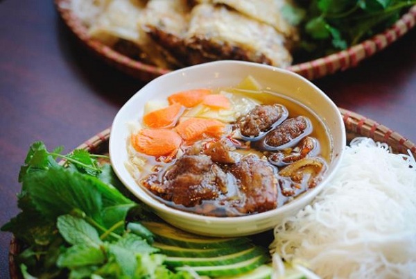 Điểm danh những món ăn Việt Nam nổi tiếng khắp thế giới