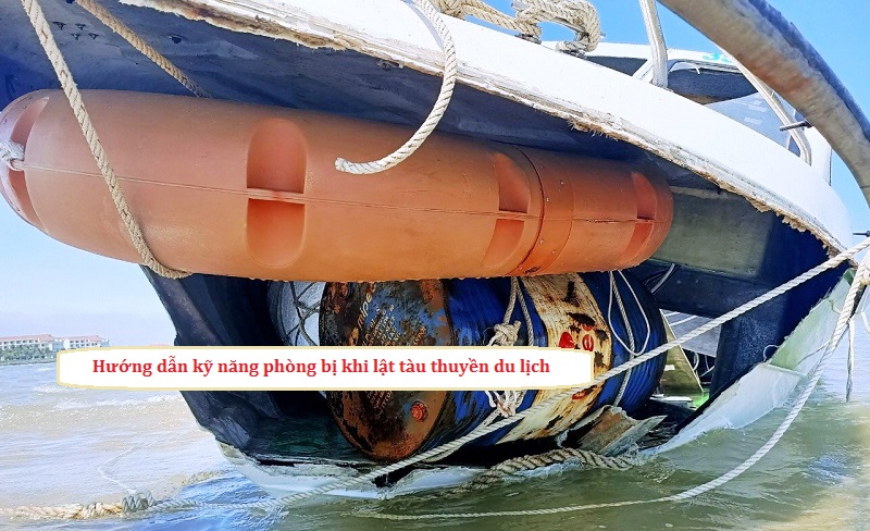 hướng dẫn kỹ năng thoát hiểm khi lật tàu thuyền
