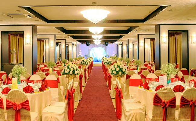 Mẫu thiết kế không gian nhà hàng tiệc cưới sang trọng, tiện nghi