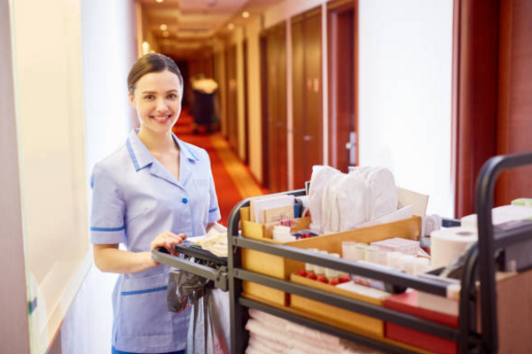 tiêu chuẩn tác phong thao tác của housekeeping khách sạn