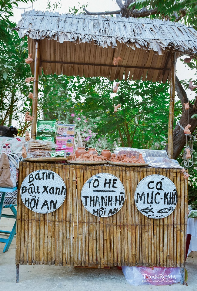 chợ phiên làng chài Tân Thành