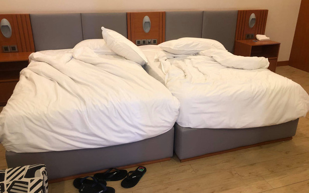 Bị phạt 500k vì kê 2 giường sát nhau - khách hàng có lỗi hay khách sạn xử lý chưa nhân văn