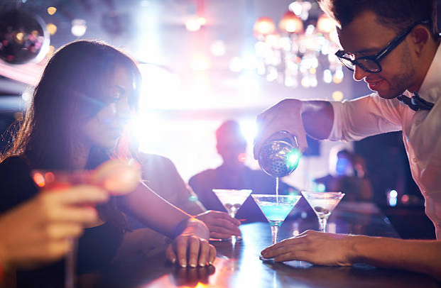 Muốn xin việc Bartender trong khách sạn – nhà hàng cần bằng cấp gì