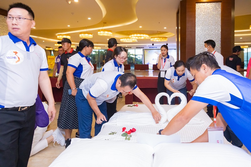 Hội thảo kiến tạo môi trường làm việc tích cực cho nhân viên khách sạn