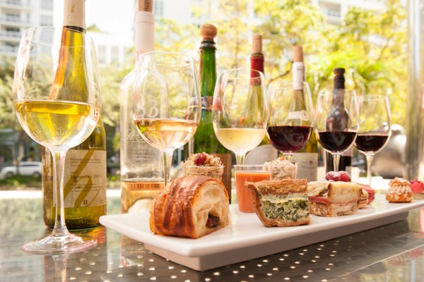 5 tips upselling rượu vang thành công cho nhân viên nhà hàng