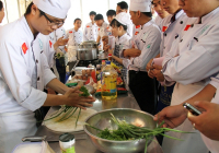 Trung cấp Việt Giao đồng hành cùng doanh nghiệp phát triển  nguồn nhân lực đạt chuẩn ASEAN
