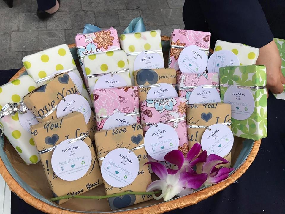 Soap for hope, tái chế xà phòng khách sạn tặng trẻ em nghèo