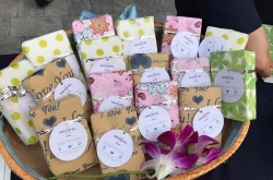 Soap for hope, tái chế xà phòng khách sạn tặng trẻ em nghèo