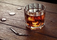 Cách phục vụ rượu Whisky nhân viên nhà hàng cần biết