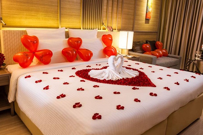 Best Romantic Honeymoon Room Decoration Ideas 2019 | Watch till End |Simple  & Easy but Amazing Ideas - YouTube