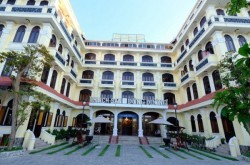 Hợp đồng ký cho thuê khách sạn “chưa ráo mực” đã “lật kèo bán đứng” cho doanh nghiệp khác