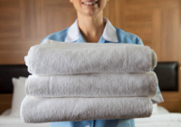 Quy trình kiểm tra và bảo quản hàng vải cho Housekeeping khách sạn
