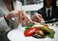 10 đặc trưng văn hóa ẩm thực phương Tây, nhân viên nhà hàng cần biết