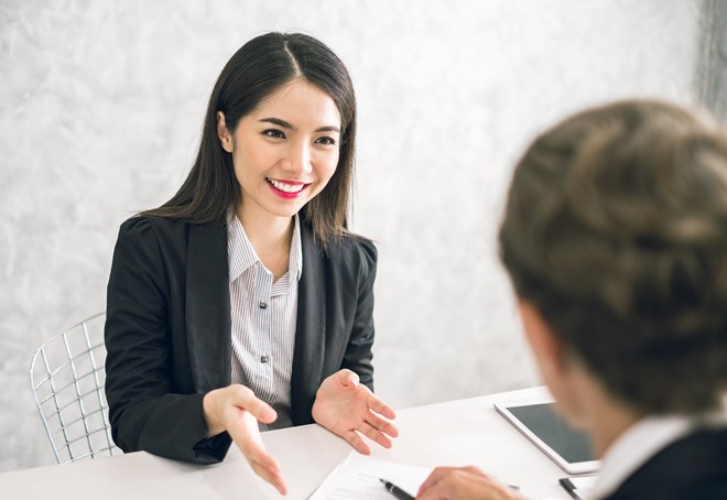 NÊN cung cấp nhiều kênh giao tiếp