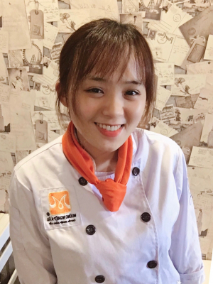 Lam Hoàng Nga