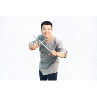 Nguyễn Đức Thuận.