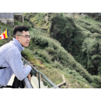 Hồ Thiên Bình