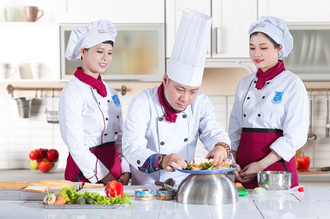 Kỹ thuật chế biến món ăn là gì? Học ngành kỹ thuật chế biến món ăn ở đâu?