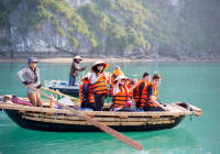 Quảng Ninh hướng đến mục tiêu đón 3 triệu khách du lịch nội địa