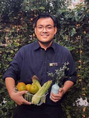 NGUYỄN HOÀNG ĐÔNG