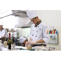 HOÀNG TRỌNG ĐỨC