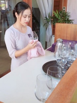 NGÔ THỊ HƯƠNG GIANG