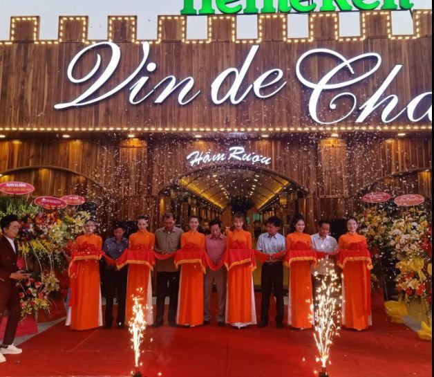 Nhà hàng Hầm Rượu Vin de Chateau