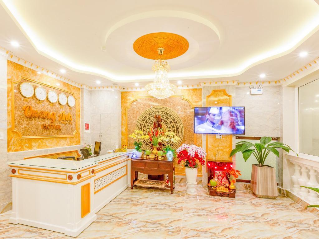 Hệ Thống Khách Sạn Khoảnh Khắc 