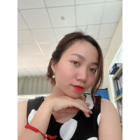 HOÀNG THÚY VÂN