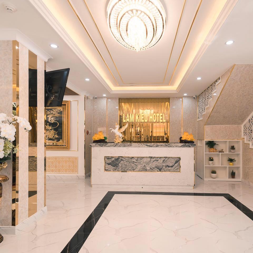 Lam Kiều Hotel