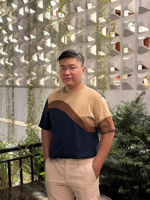 Hồ Tú Ẩn