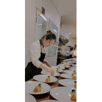 Huỳnh Thị Hồng Nga