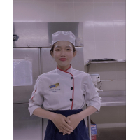 NGỌC TRẦN