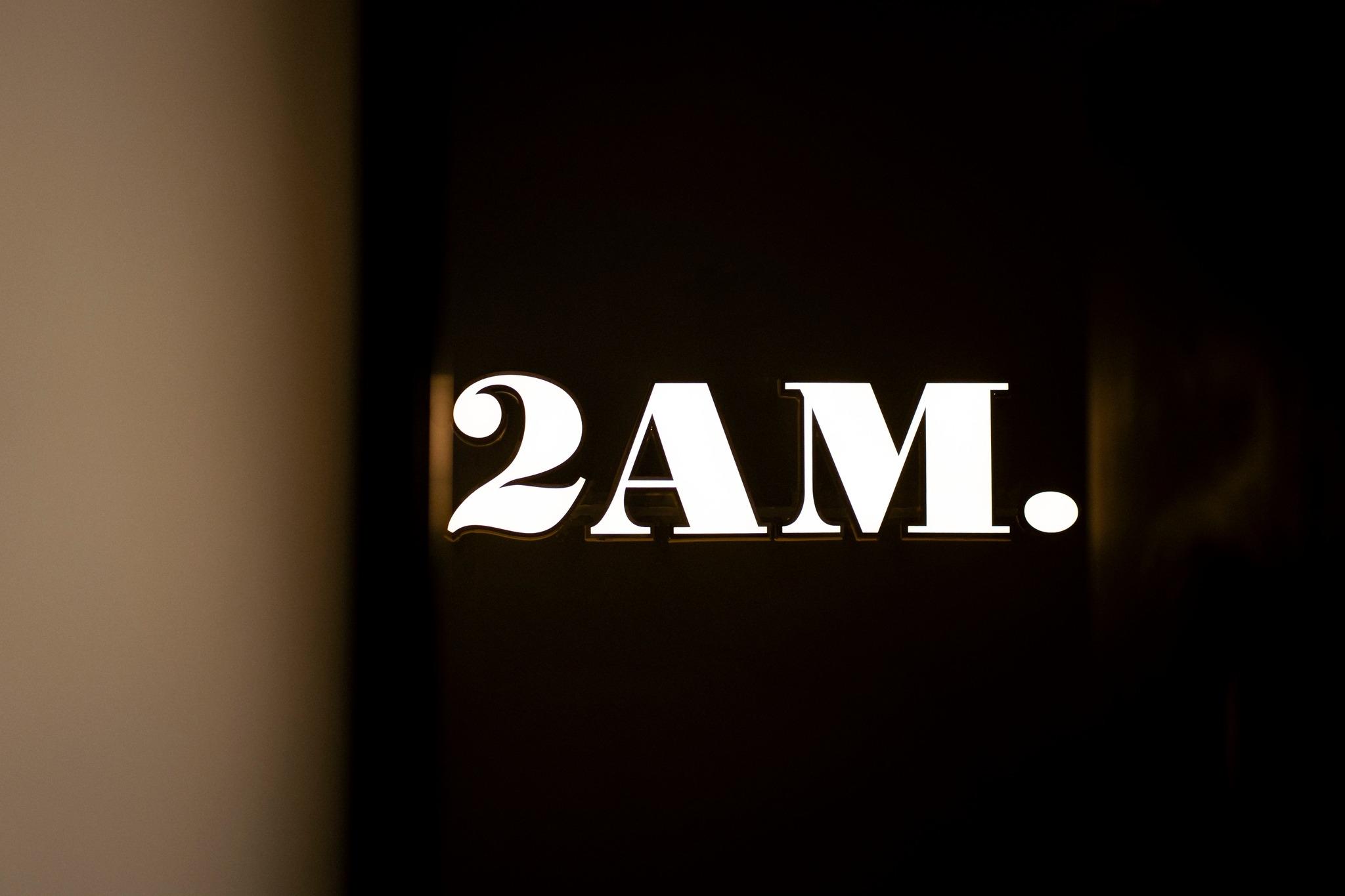 2AM 