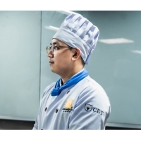 Nguyễn Bảo Linh ( Henry Nguyen )