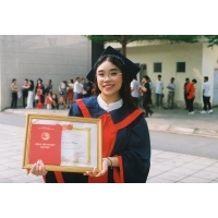 Hồng Nhung