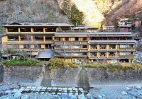 Khách sạn 1300 năm làm thế nào để tồn tại?