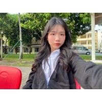 Tạ Nguyễn Cẩm Tú