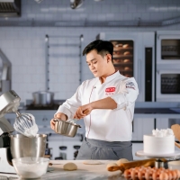 ÔNG TẤN PHI